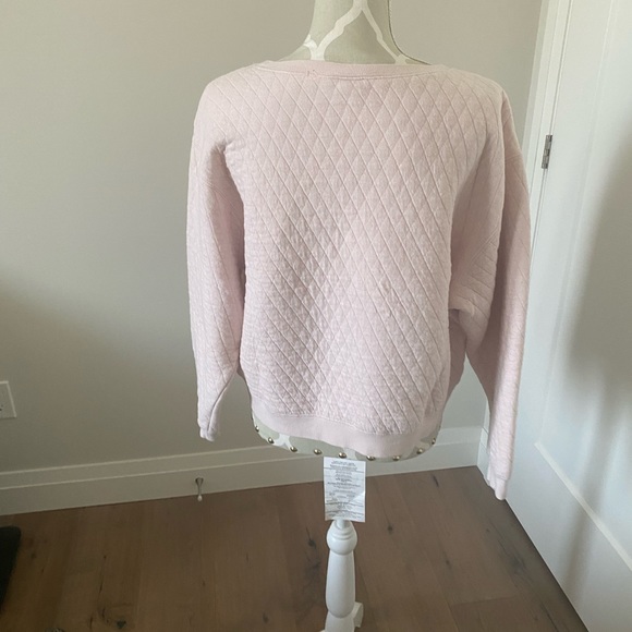 Extremely comfortable pink H&M sweater. Size L - Picture 2 of 2